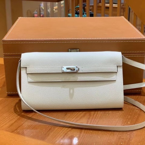 Hermès Kelly To Go Wallet Craie Epsom with Palladium Hardware