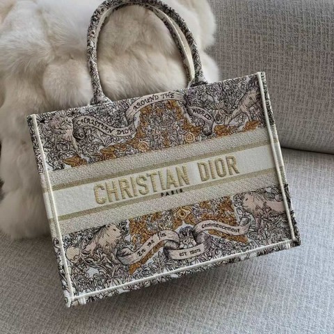 Dior Book Tote Bag – White & Gold Lucky Star Embroidery (Medium Size 36×27.5×16.5 cm)