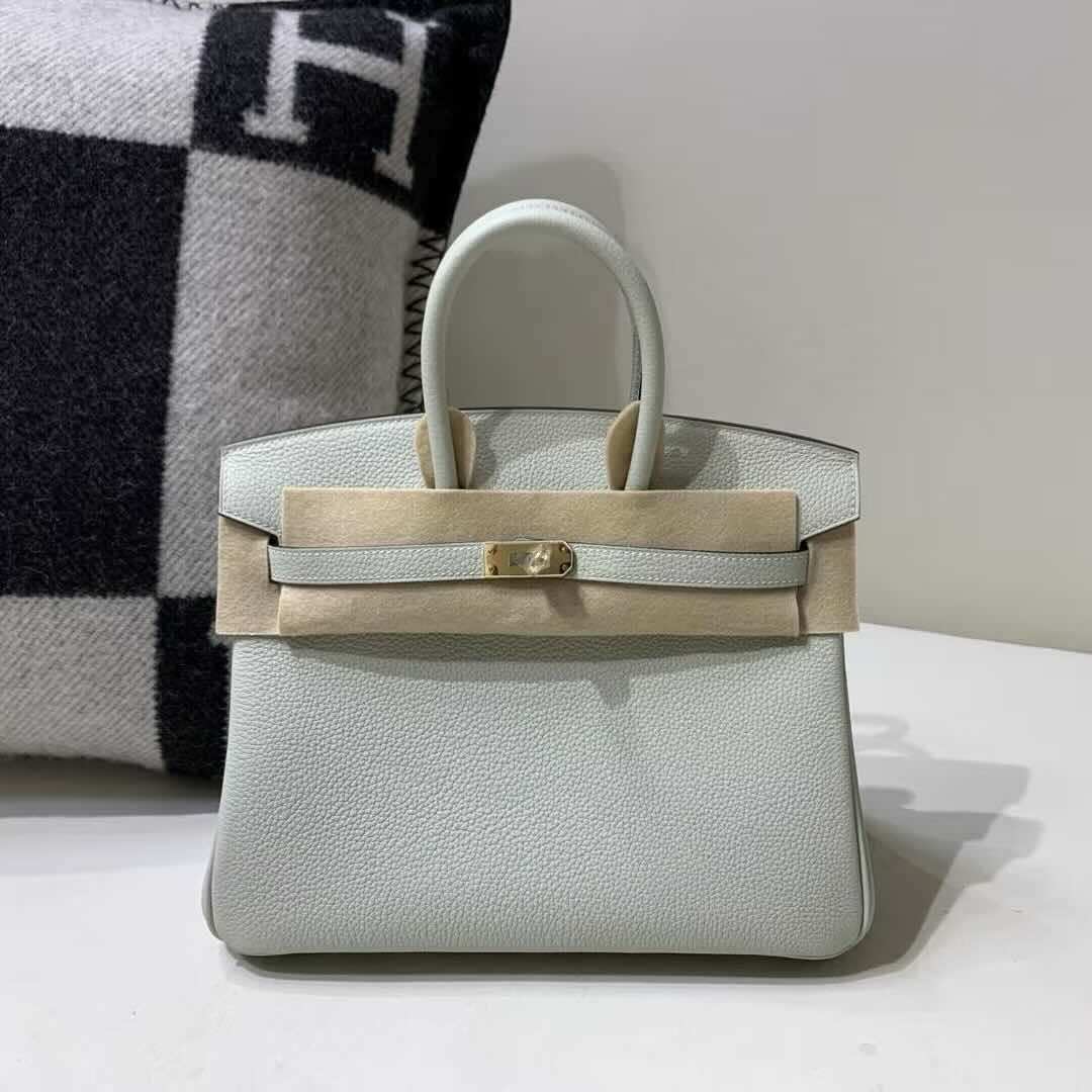 Hermès Birkin 25 in Vert d’Eau Togo leather with gold hardware