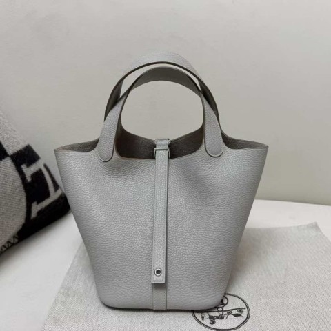 Hermès Picotin Lock 22 Gris Mouette Clemence Silver Hardware