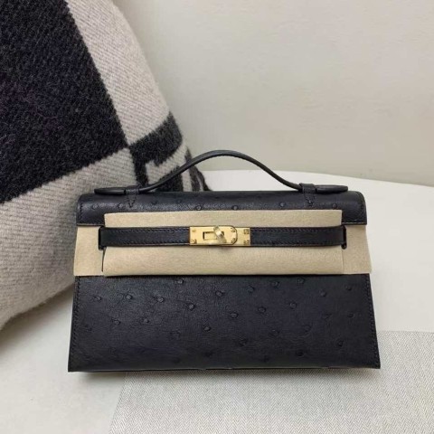 Hermès Kelly Pochette Ostrich Noir with Gold Hardware