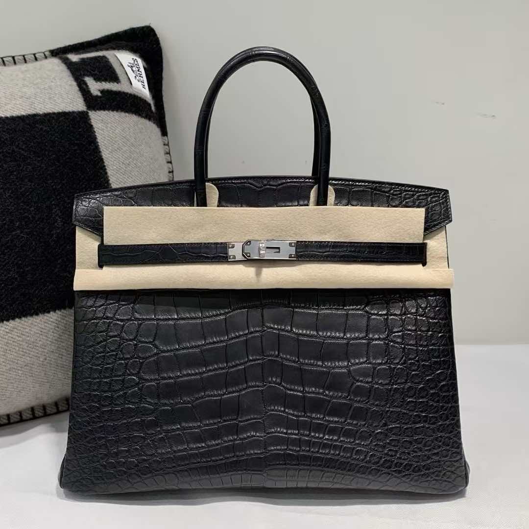 Hermès Birkin 25 Noir Matte Niloticus Crocodile with Palladium Hardware