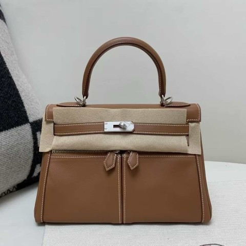Hermès Kelly Lakis 28 Retourne Swift Gold with Palladium Hardware