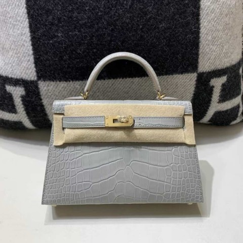 Hermès Kelly Mini 20 II Sellier Matte Alligator Gris Pale with Gold Hardware