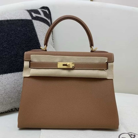  Hermès Kelly 25 Togo Gold / Gold Hardware