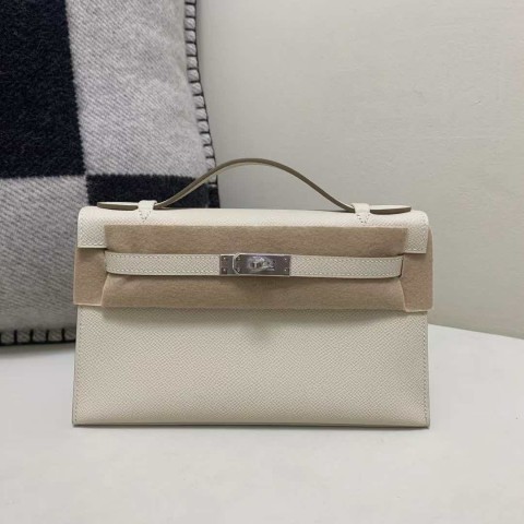 Hermès Kelly Pochette in Swift Leather, Craie, Palladium Hardware