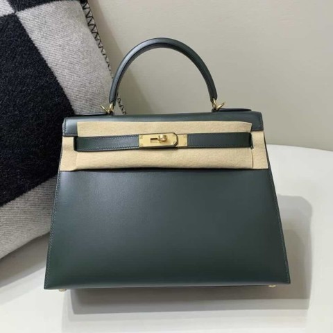 Hermès Kelly 25 Sellier in Box Calf Leather, Vert Rousseau, Gold Hardware