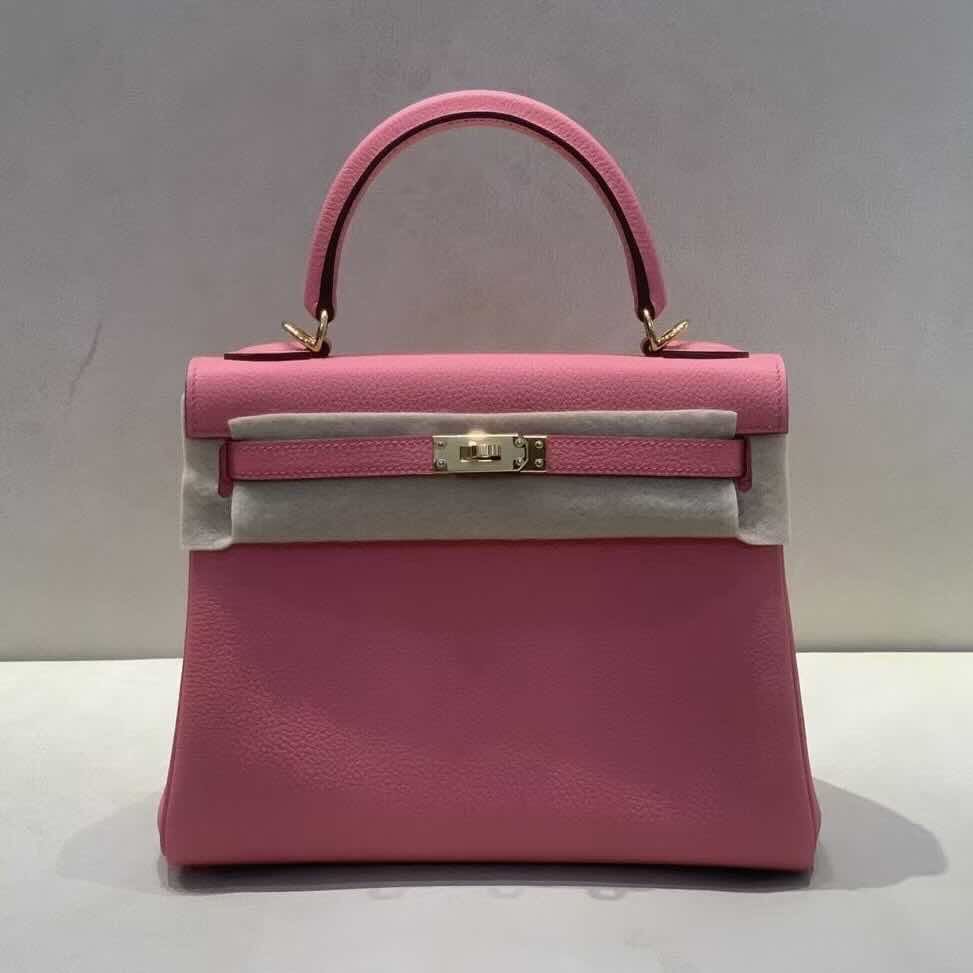 Hermès Kelly 25 Retourne Rose Mexico Togo Leather / Gold Hardware