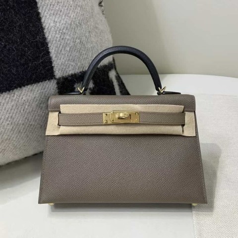 Hermès Kelly 25 Sellier Etoupe & Noir Epsom Leather / Gold Hardware