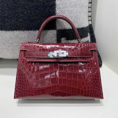 Hermès Kelly Pochette Rouge H Shiny Alligator Leather / Palladium Hardware