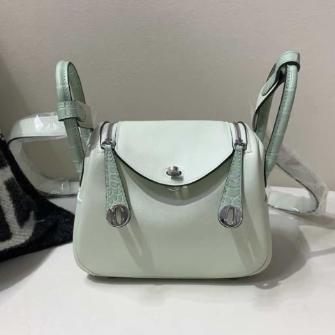 Hermès Lindy 20 Vert Criquet Swift & Alligator Trim / Palladium Hardware