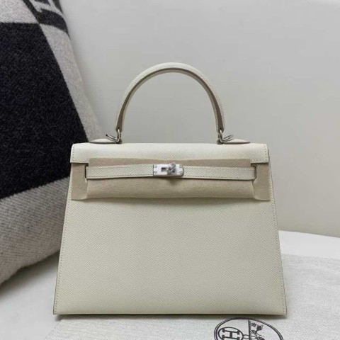 Hermès Kelly 25 Sellier Craie Epsom Leather / Palladium Hardware