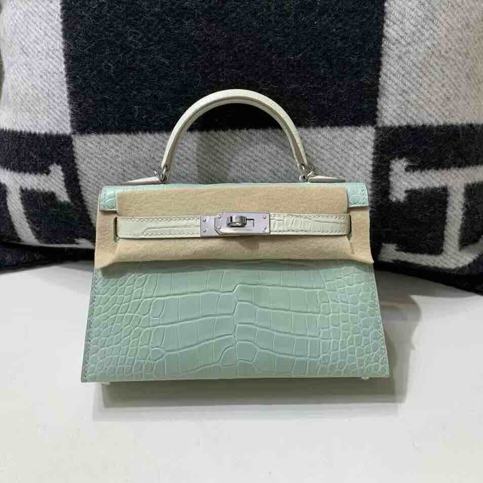 Hermès Kelly 20 Mini II Alligator Matte Vert d’Eau & Light Mint Bicolor Palladium Hardware