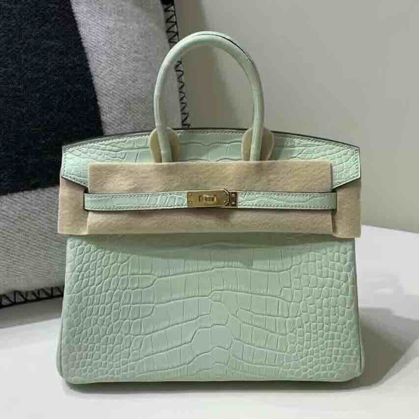 Birkin 25 Vert Criquet Matte Alligator Gold Hardware