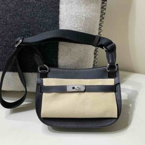 Hermès Kelly Move Swift Noir Palladium Hardware