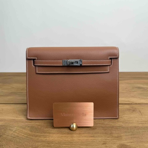 Hermès Kelly Danse II Gold Evercolor with Gold Hardware