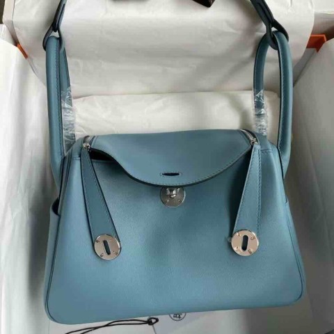 Hermès Lindy 26 Swift Denim Blue / Palladium Hardware
