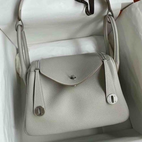 Hermès Lindy 26 Clemence Gris Perle / Palladium Hardware