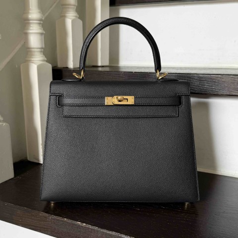 Hermès Kelly 25 Noir Epsom with Gold Hardware
