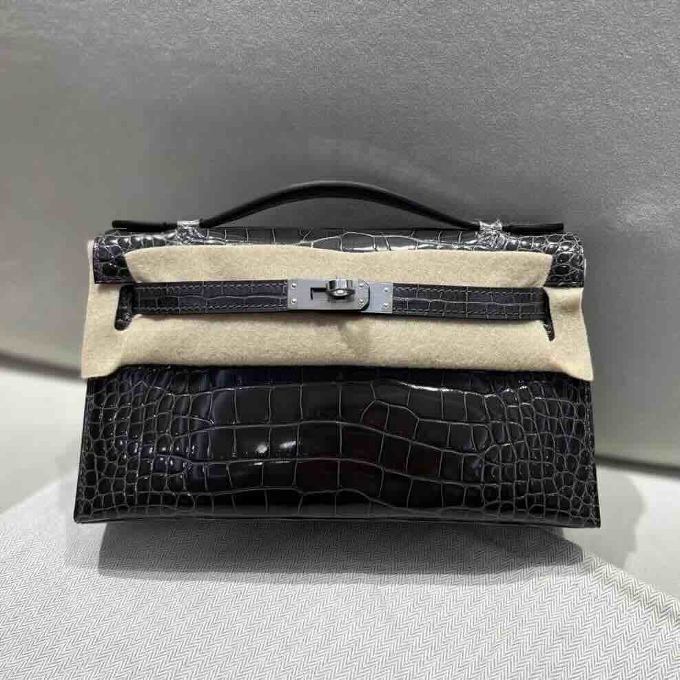 Hermès PochetteShiny Alligator Graphite (88) with Palladium Hardware