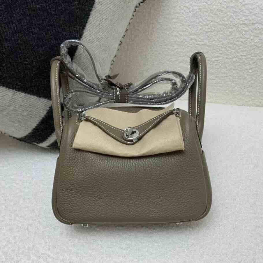 Hermès Mini Lindy Clemence Etoupe x Palladium Hardware