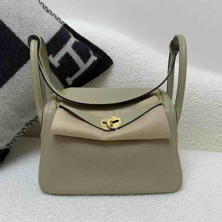 Hermès Lindy 26cm Clemence Trench (S2) x Gold Hardware
