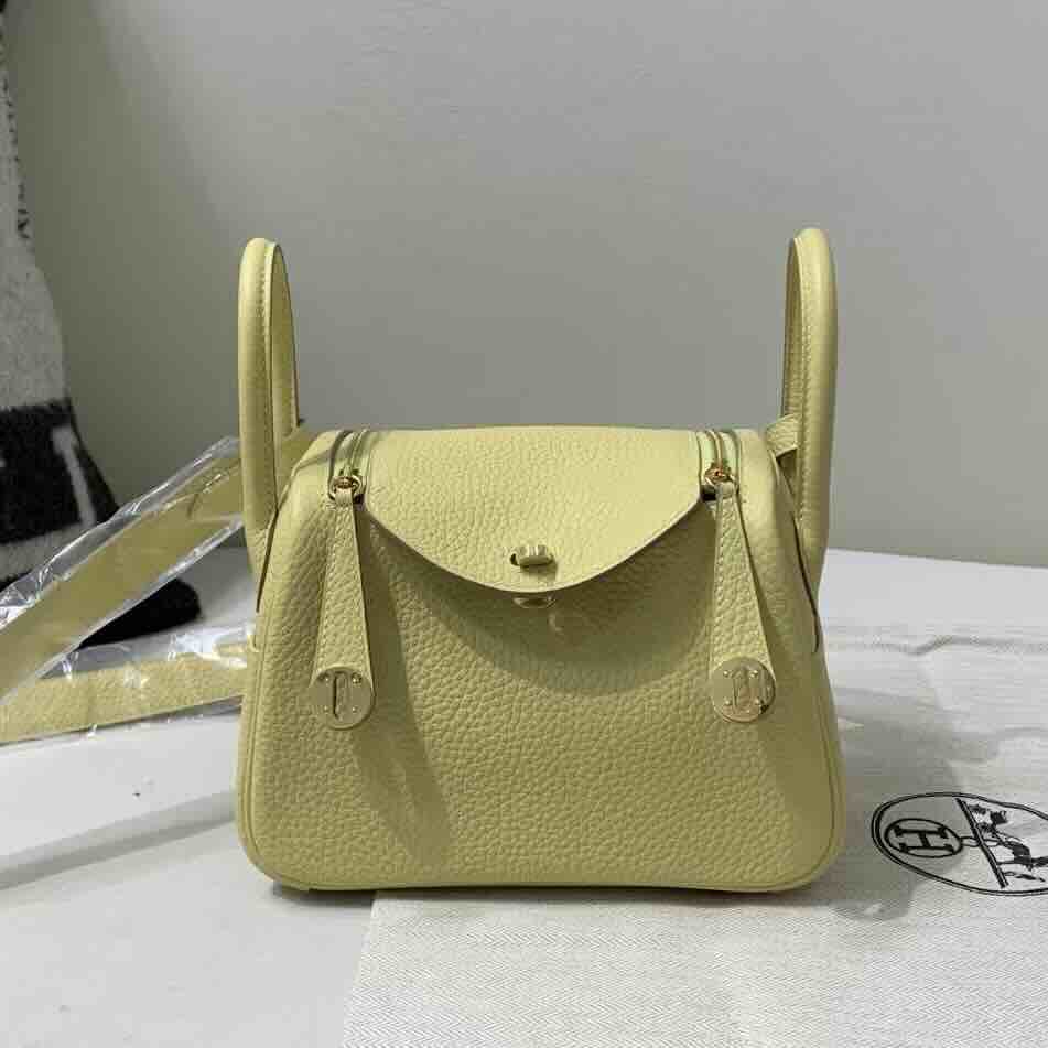 Hermès Mini Lindy Clemence Jaune Poussin (1Z) x Gold Hardwar