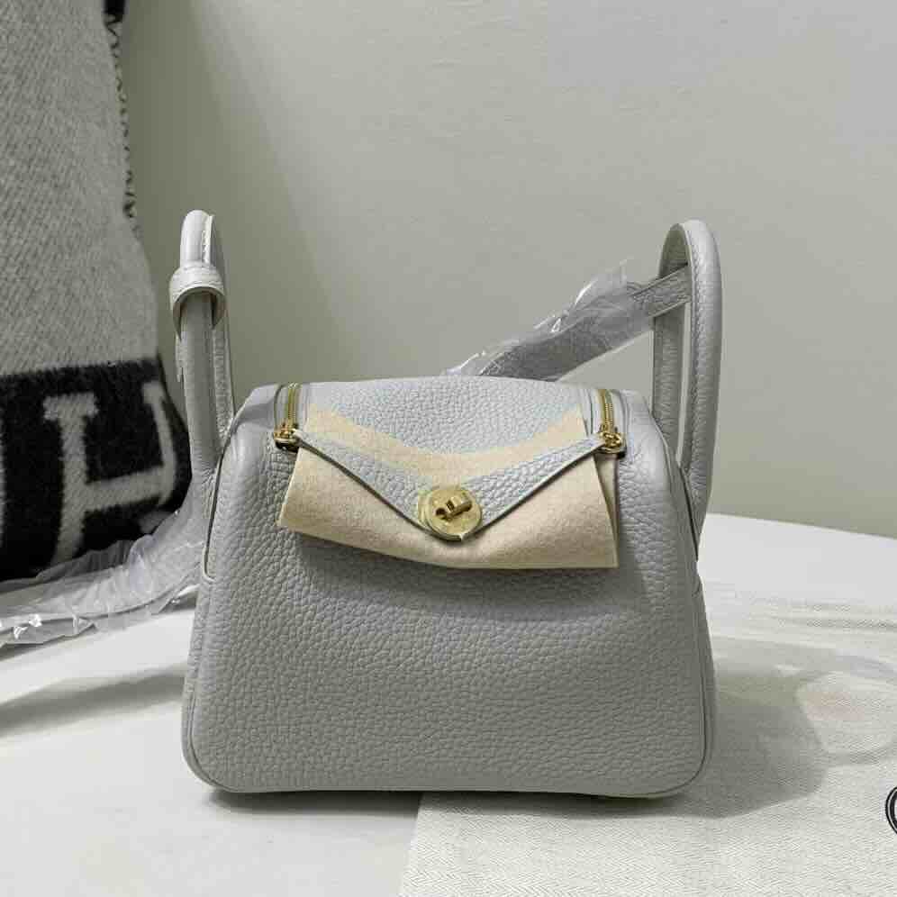 Hermès Mini Lindy Clemence Pearl Grey (80) x Gold Hardware