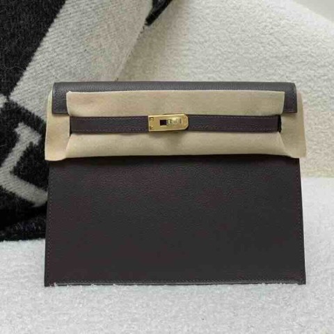 Hermès Kelly Danse 22 Evercolor Saddle Brown x Gold Hardware