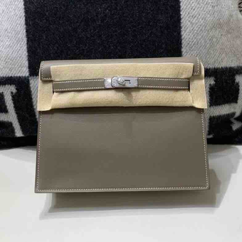 Hermès Kelly Danse 22 Swift Etoupe x Palladium Hardware